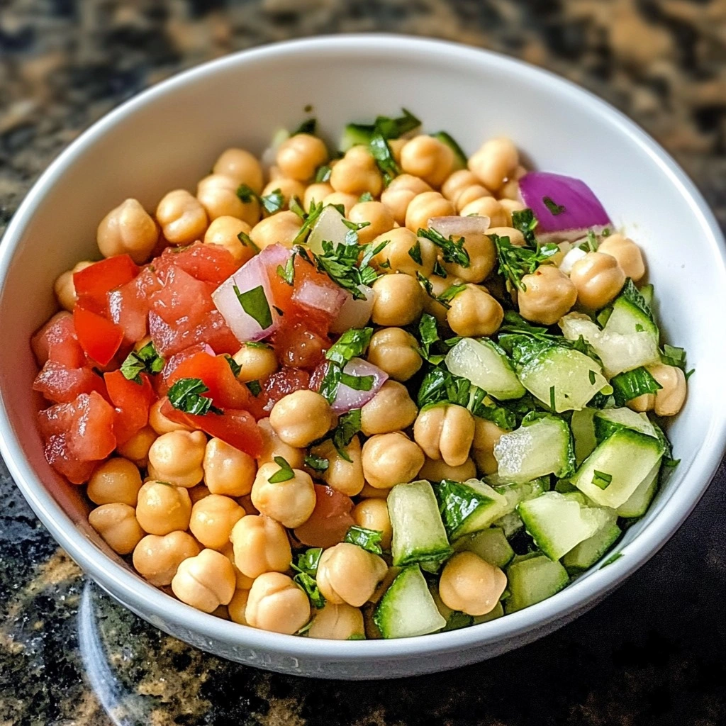 Ensalada de Garbanzos Refrescante y Saludable